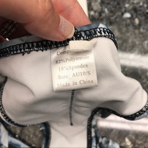 Brazilian bikini - Picture 5 of 6